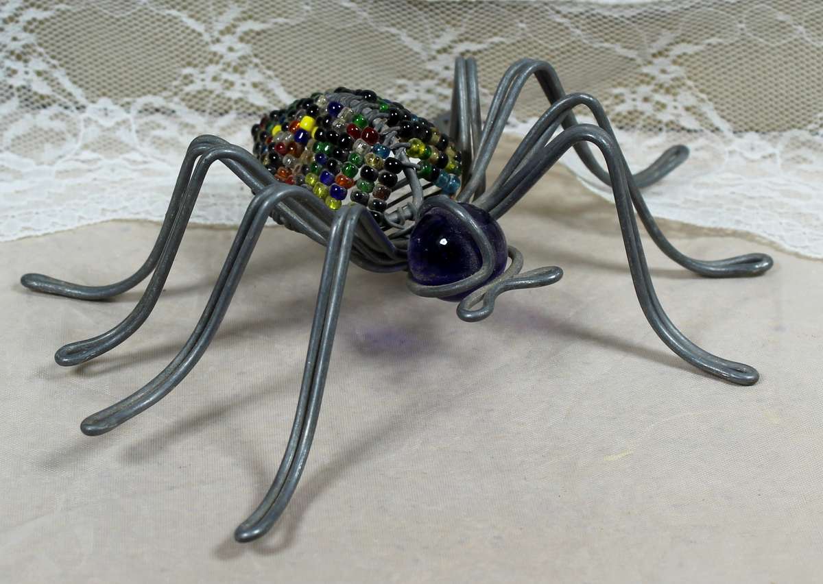 Beaded metal spider