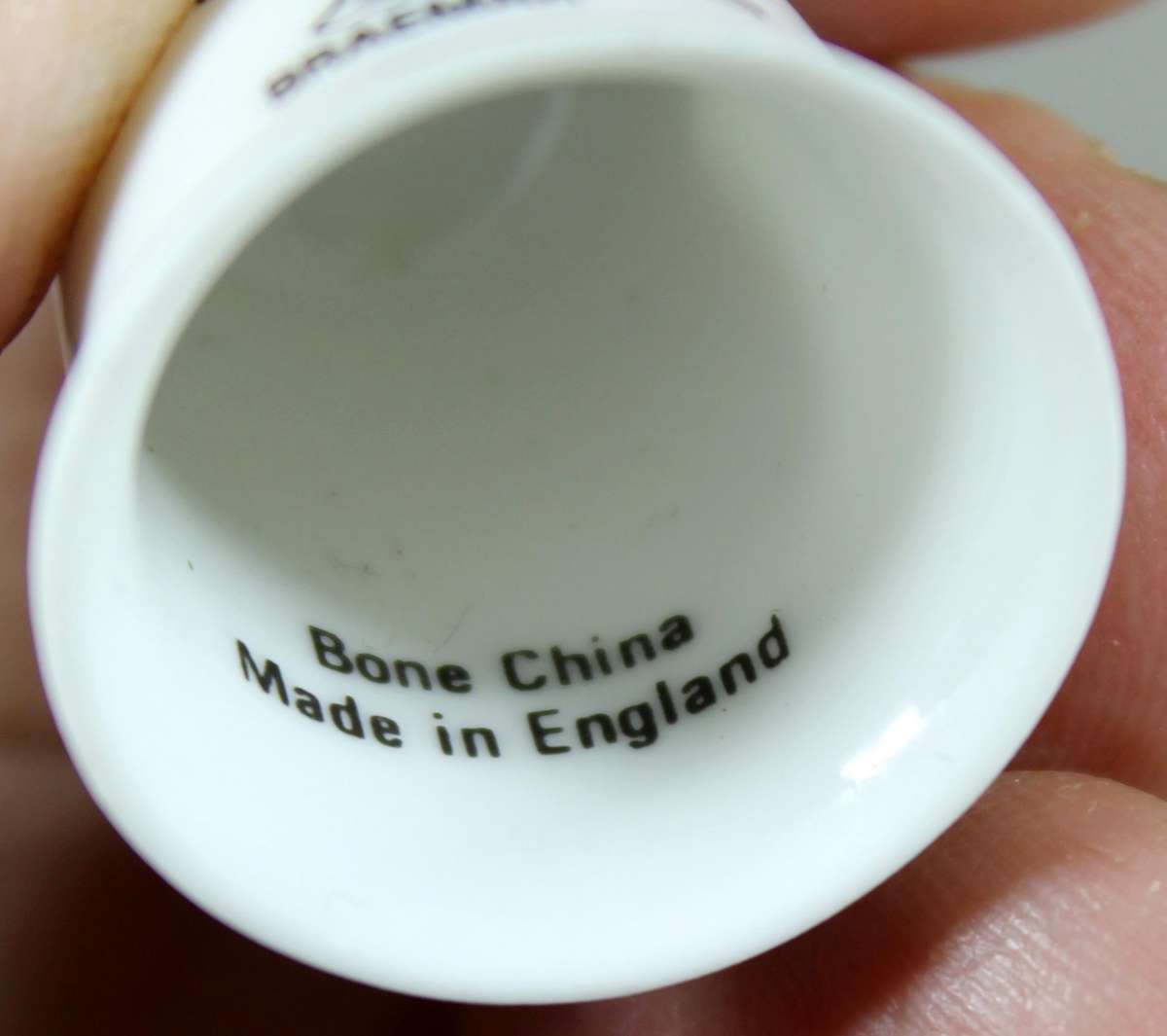 Bone China thimble - Highland Gathering - Braemar