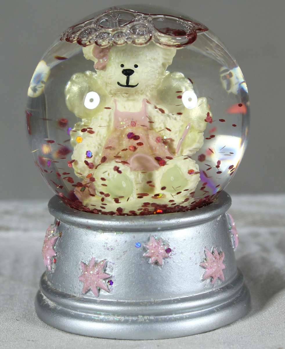 Russ bear snow globe