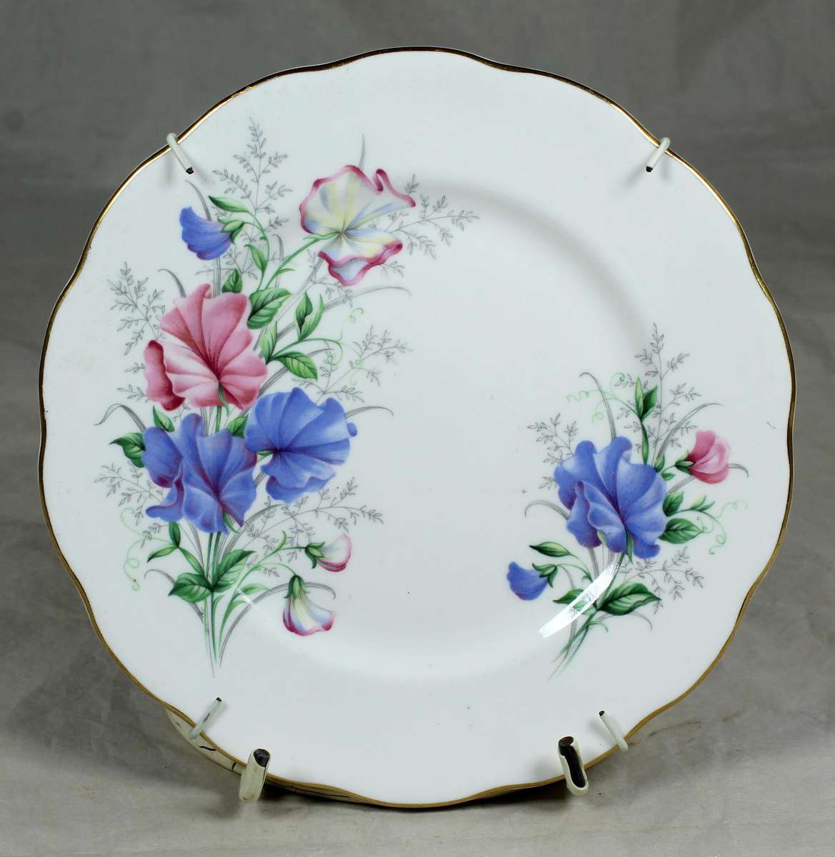 Royal Albert - Sweet pea display side plate