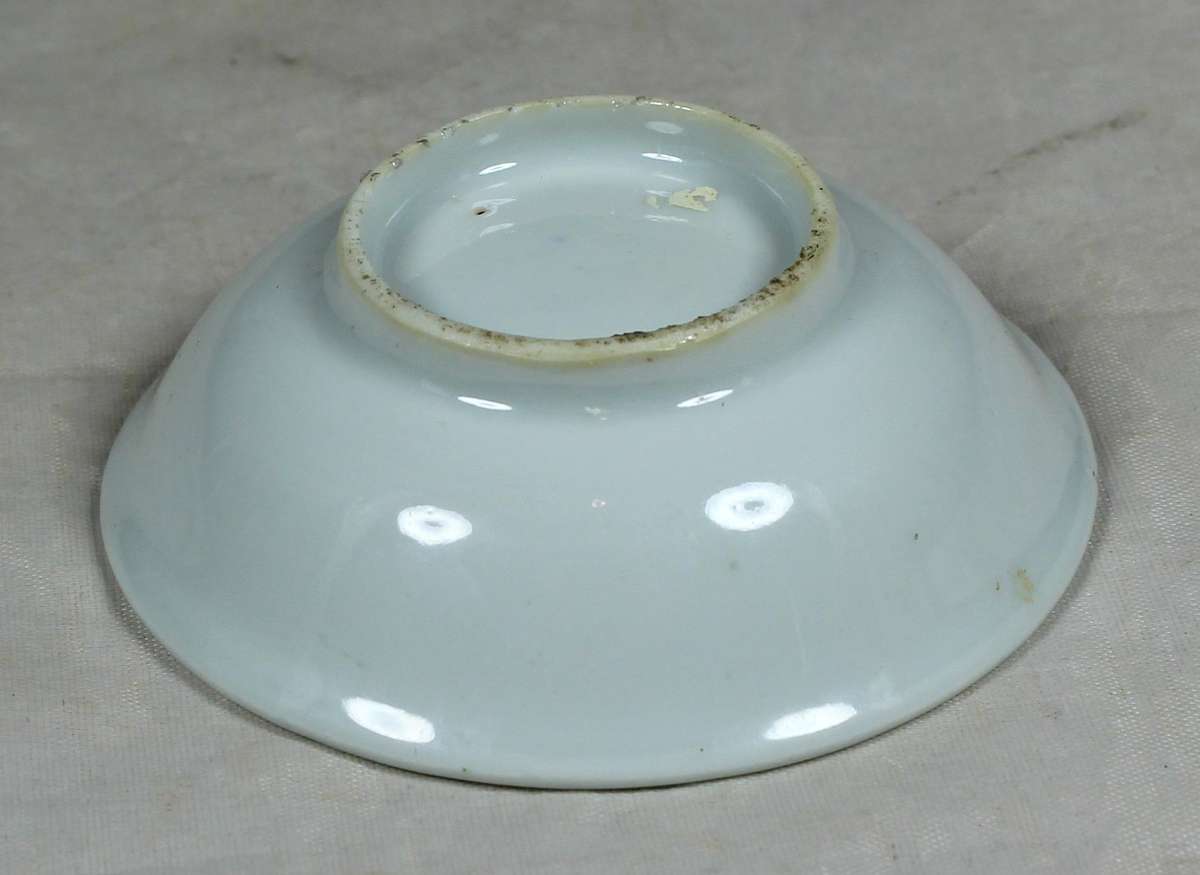 Small embossed porcelain bowl