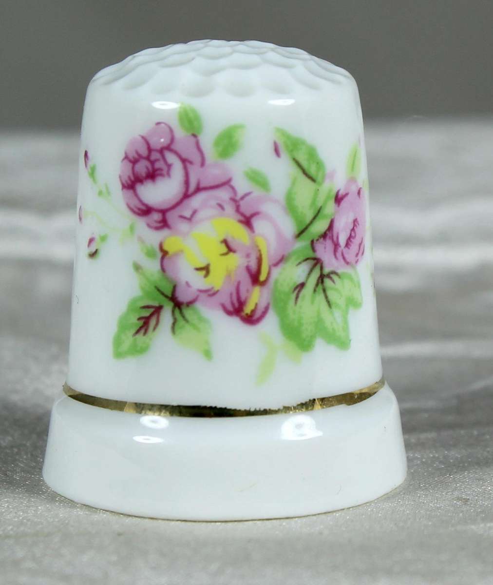 Bone China thimble - pink flowers