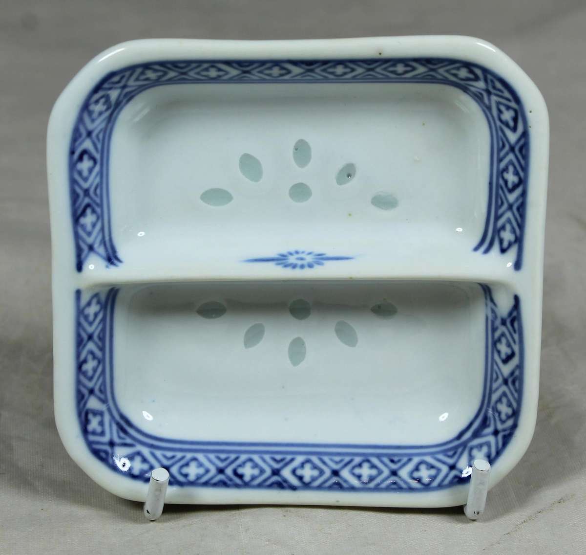 Chines condiment bowl