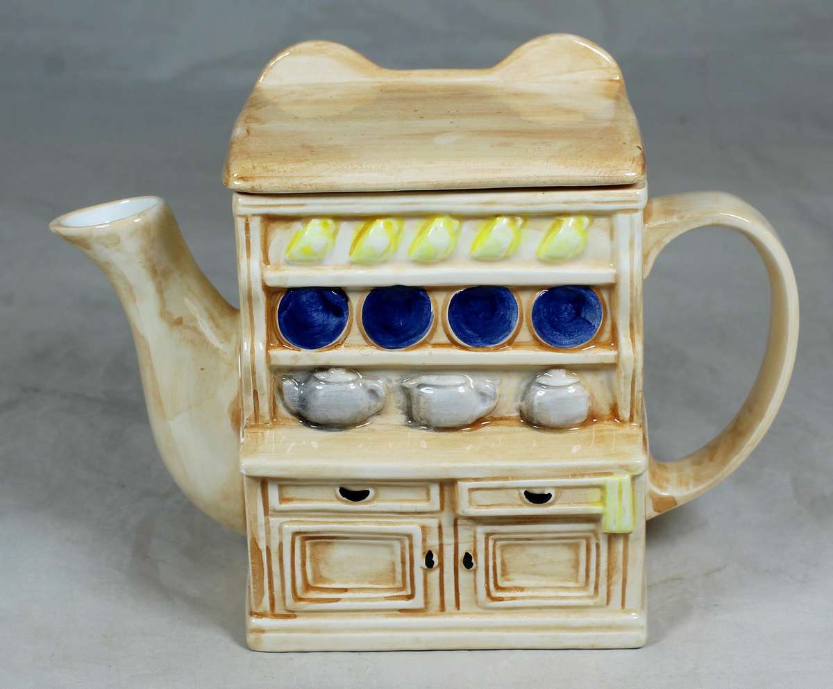 Kitchen cupboard novelty tea kettle