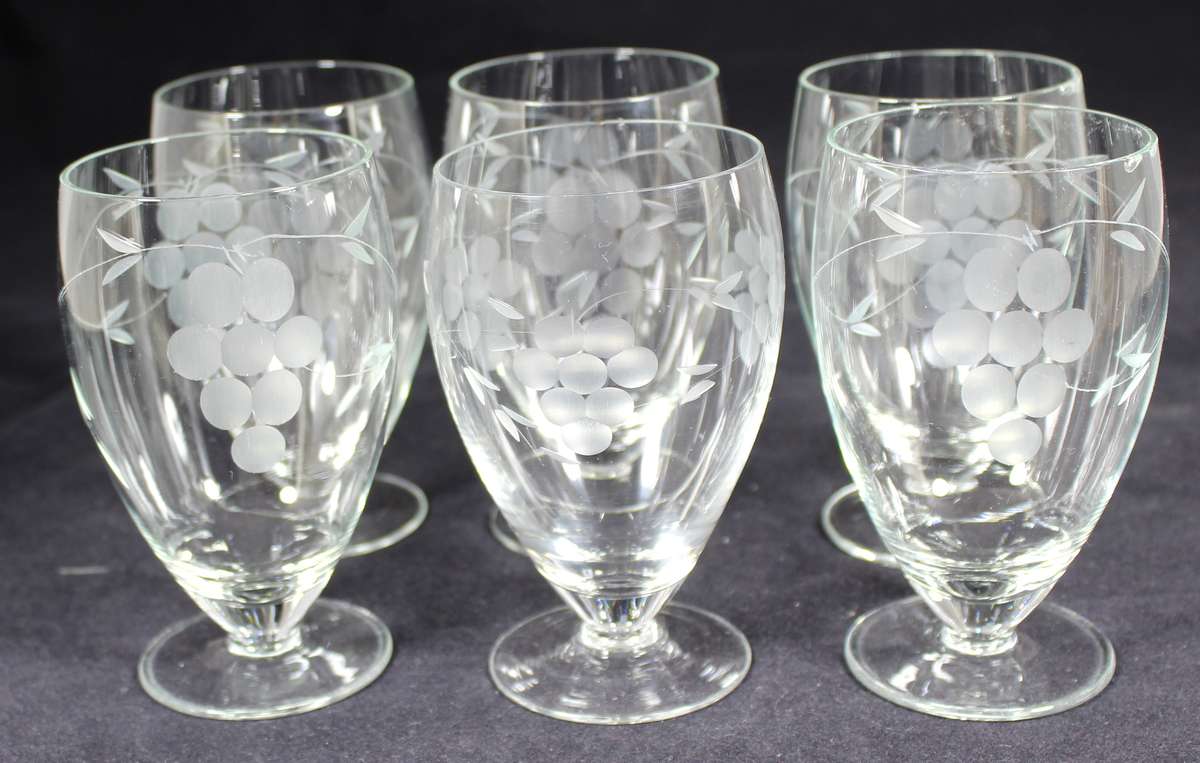 Set of six drinking glasses with etched grapes motif