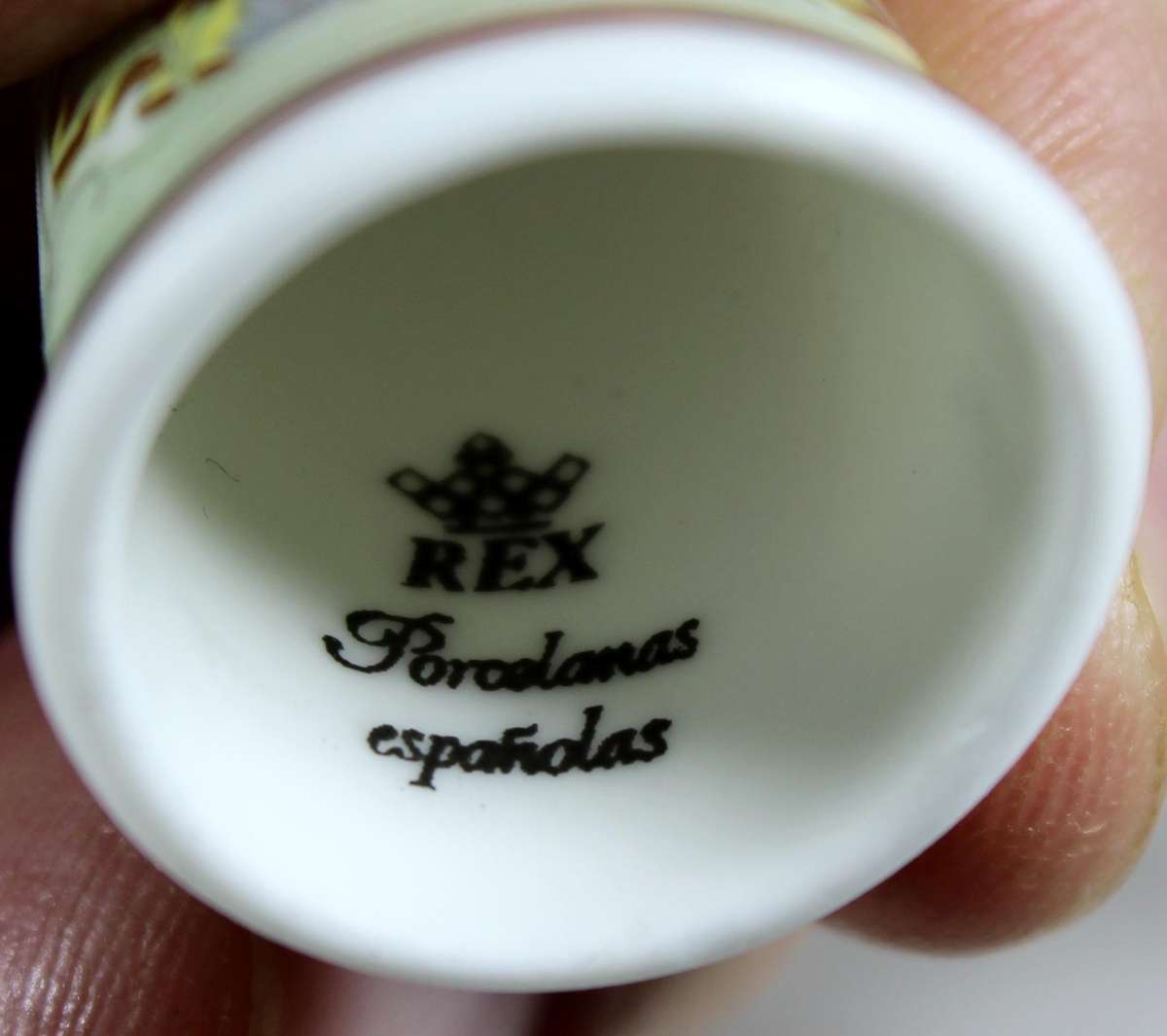 Bone China thimble - pink flower & bird with gold inlay - REX