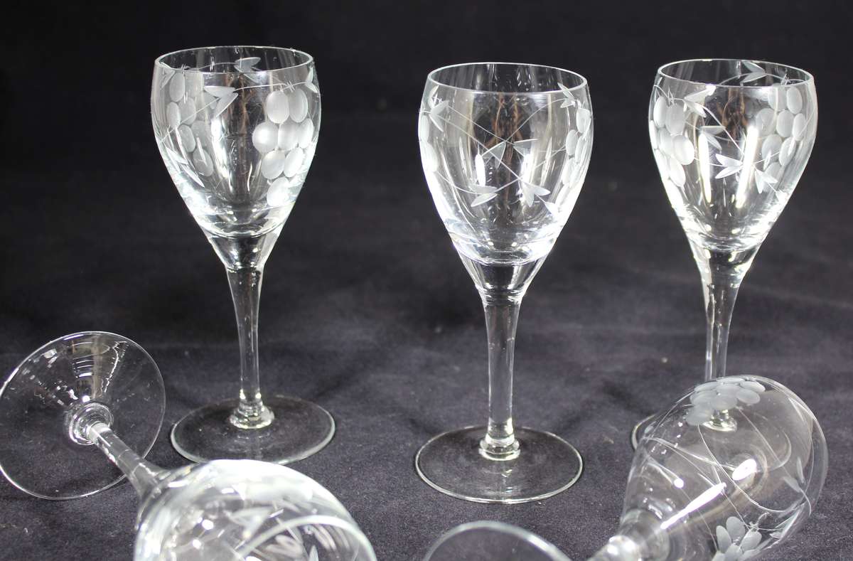 Set of six liqueur glasses with etched grapes motif