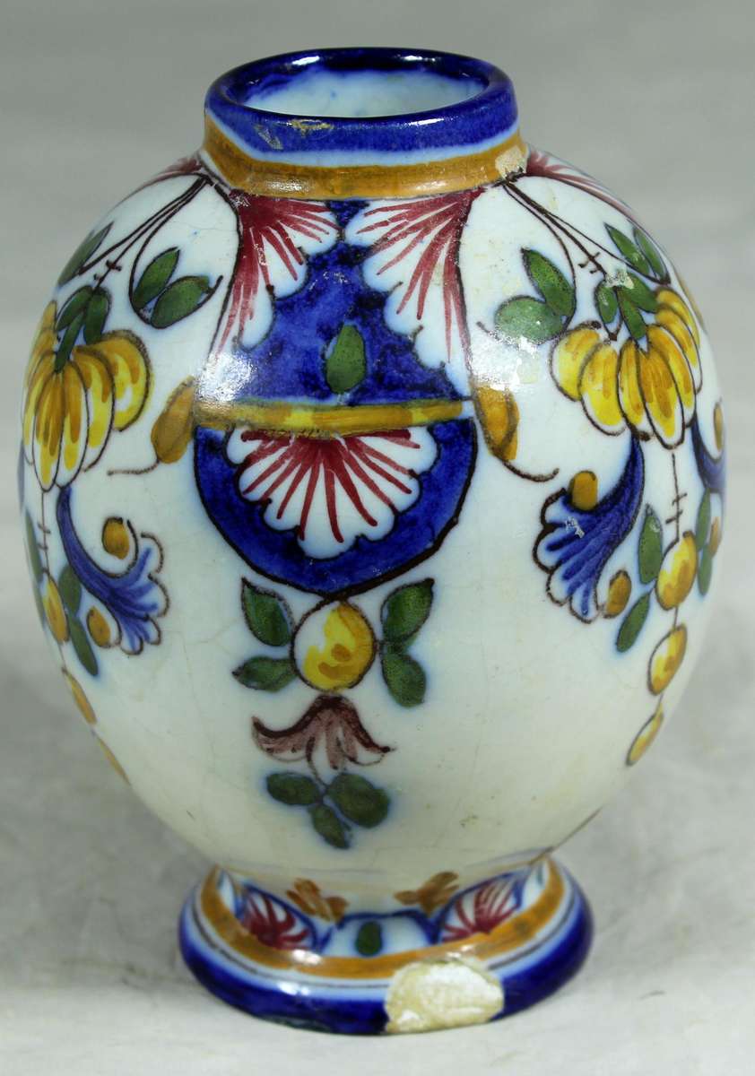 Small Battistini vase (Portugal)