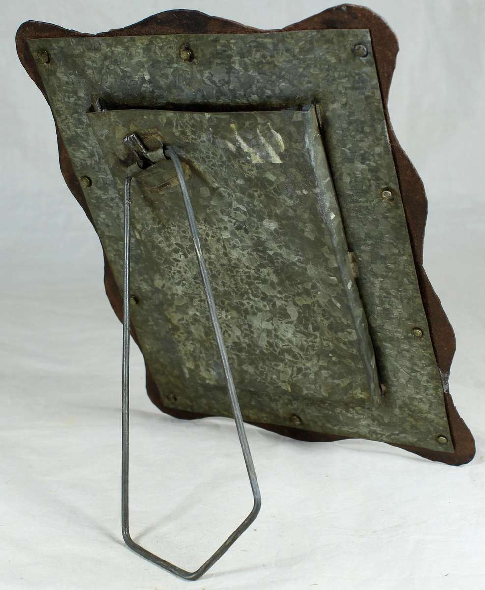 Artisan metal picture frame