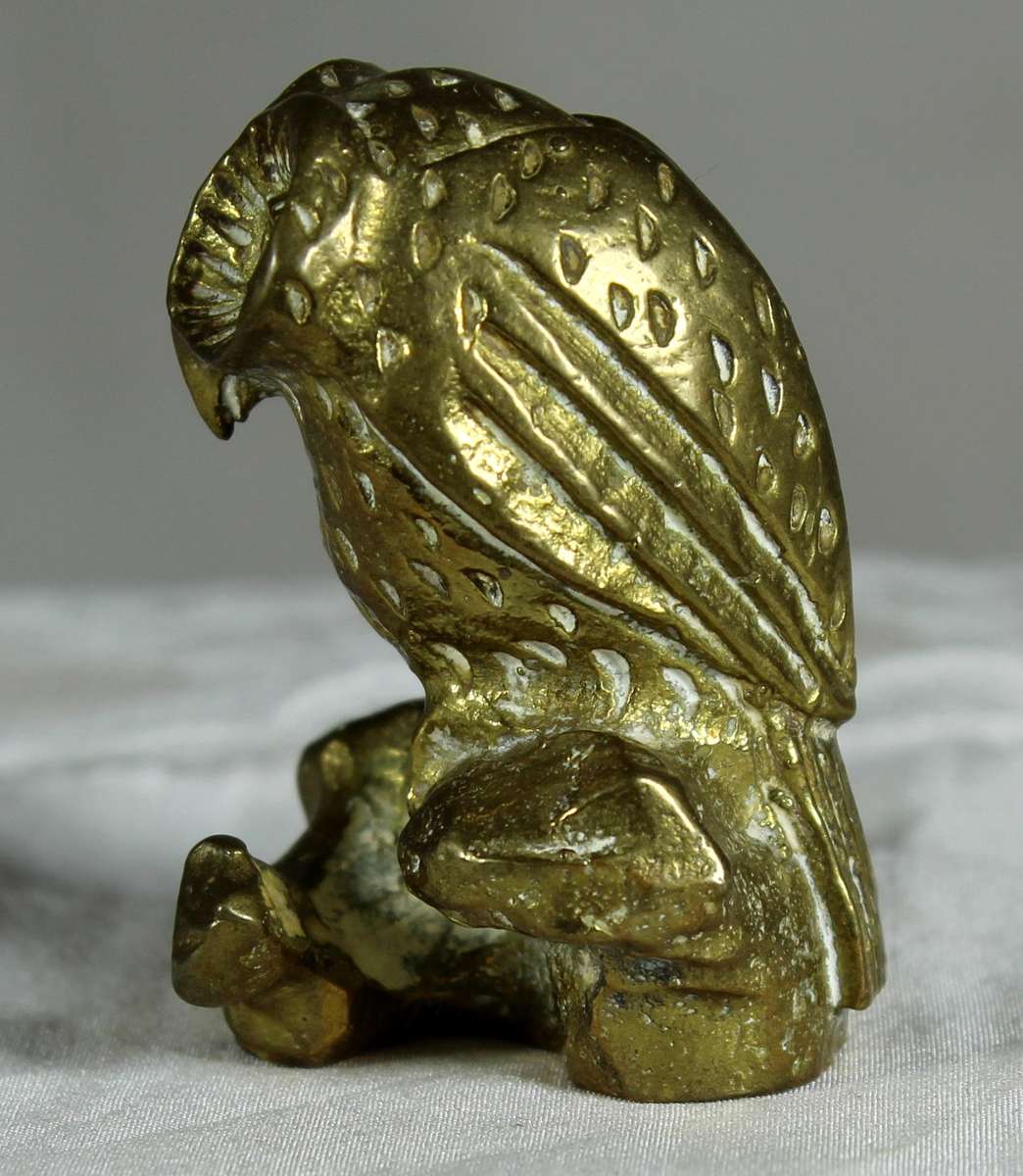 Miniature brass - Owl on a log