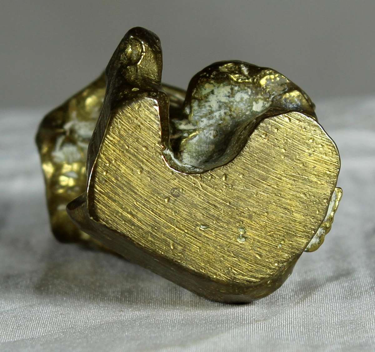 Miniature brass - Owl on a log