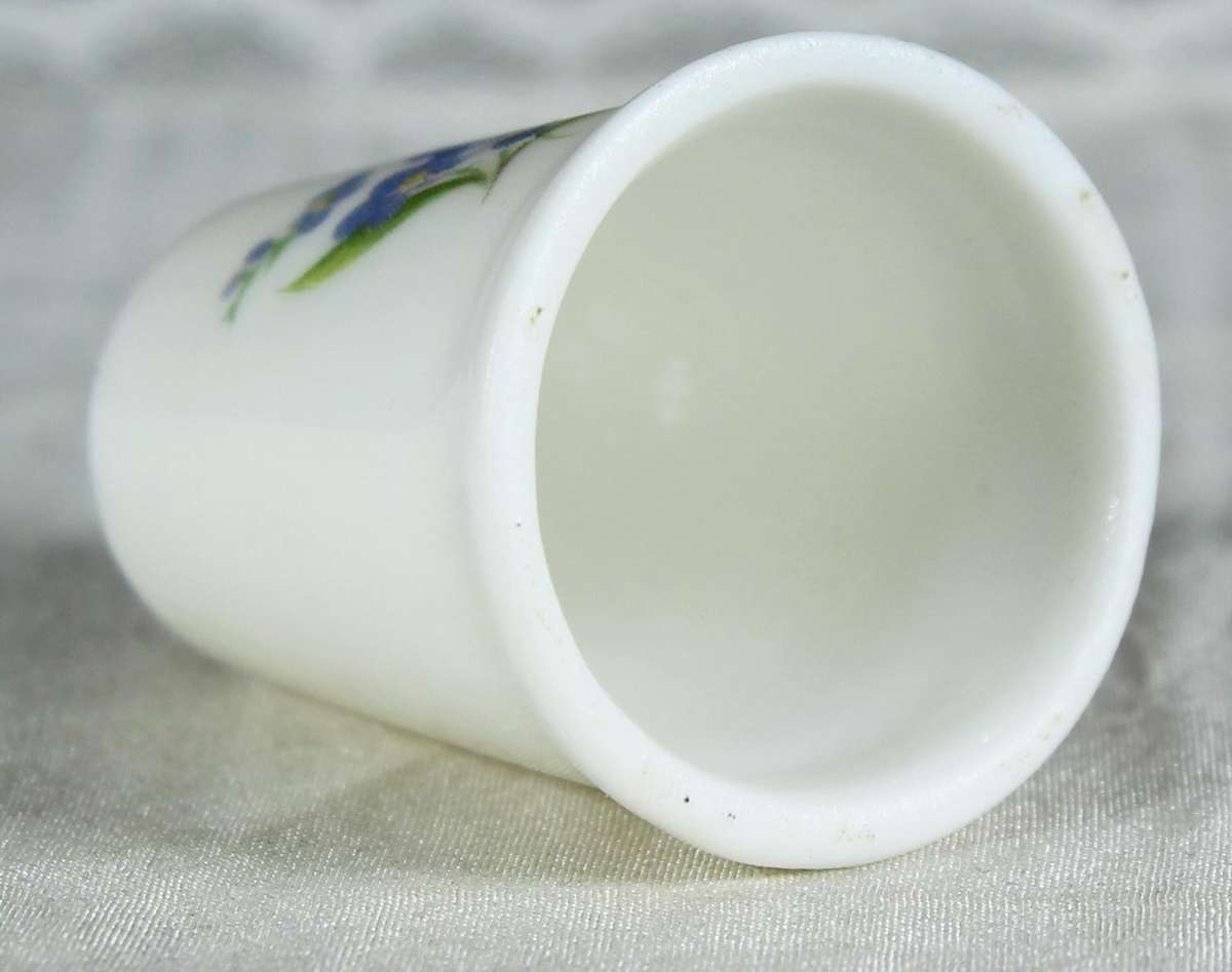 Bone China thimble - lilac flowers
