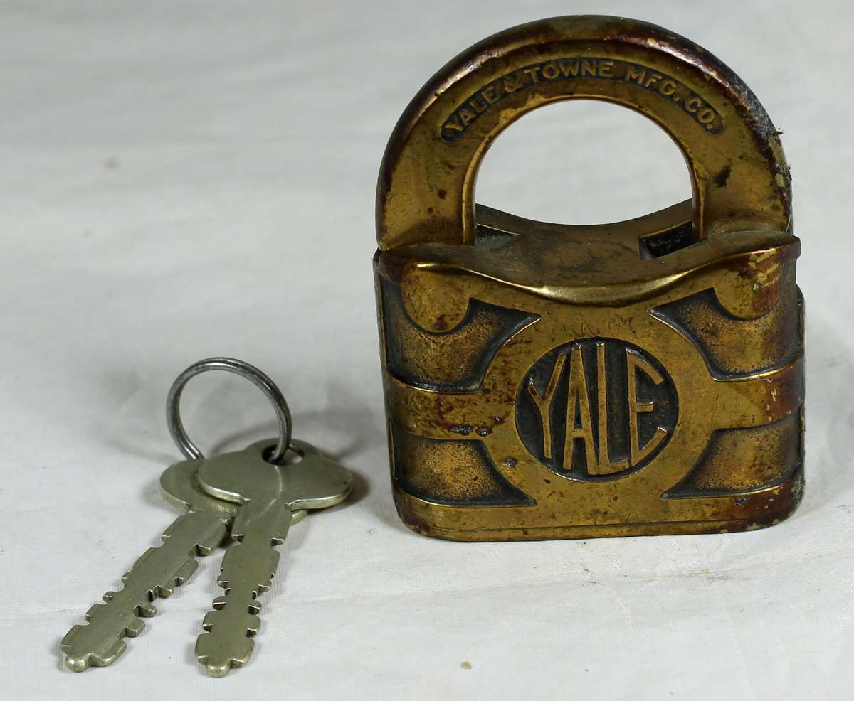 Vintage Yale brass lock with keys