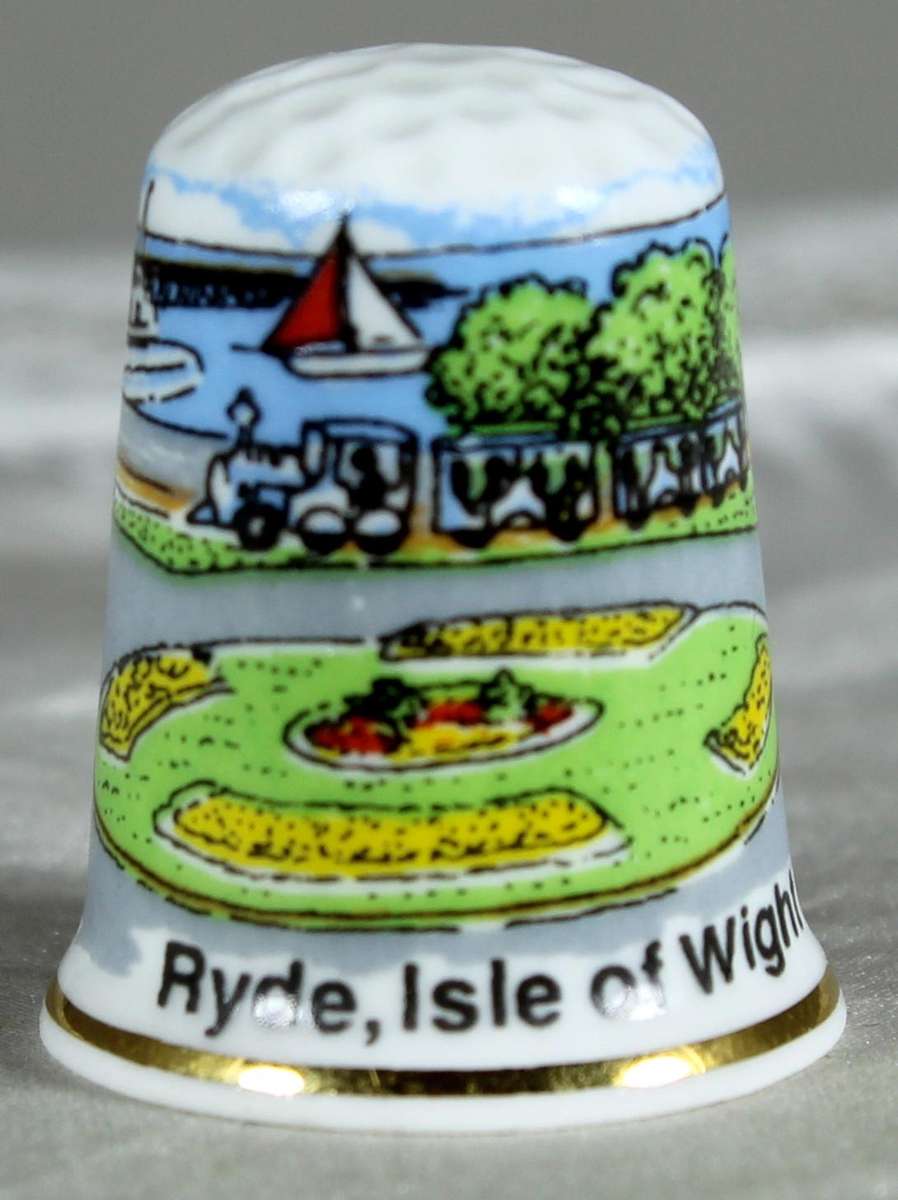 Bone China thimble - Ryde - Isle of Wight - Bronte China