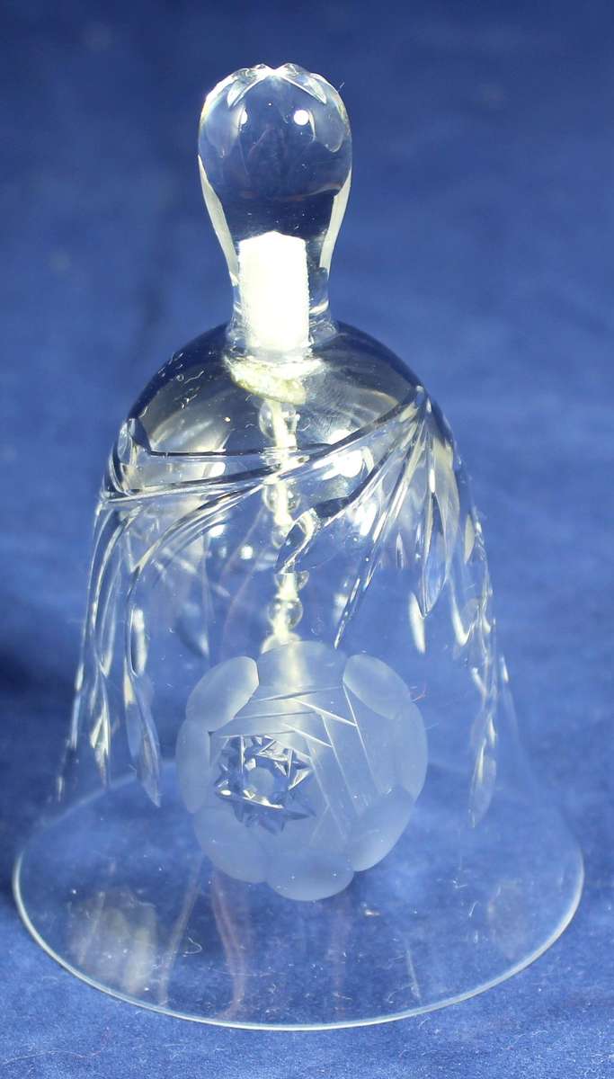 Rose cut crystal bell