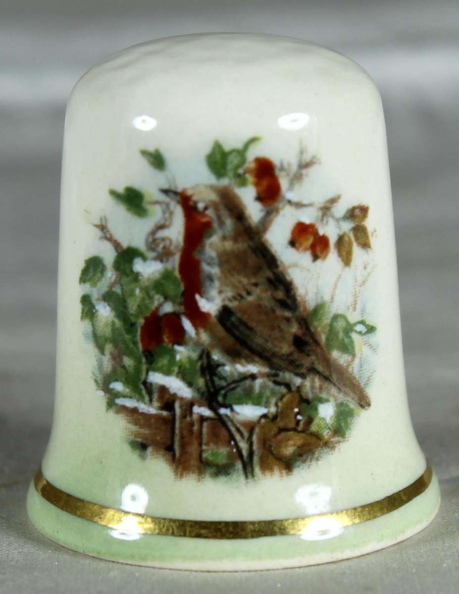 Bone China thimble - red breasted bird - Pallisy