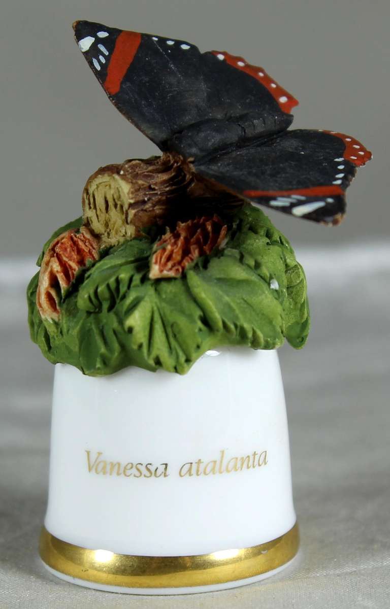 Bone China thimble - butterfly - Sutherland