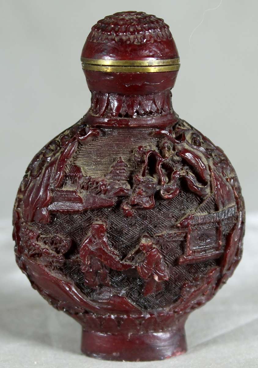 Cinnebar style perfume/ snuff bottle