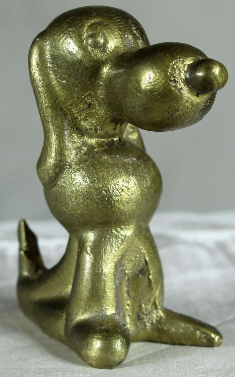 Small brass Snoopy