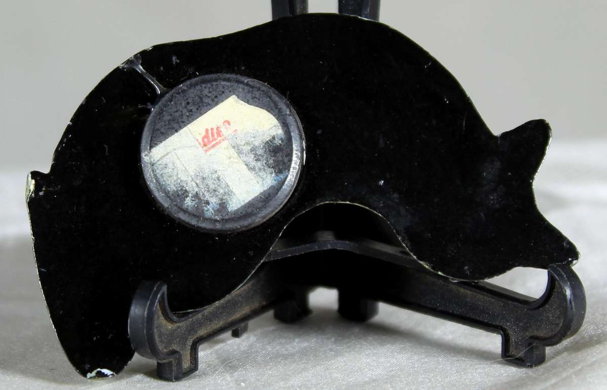 Grey cat fridge magnet