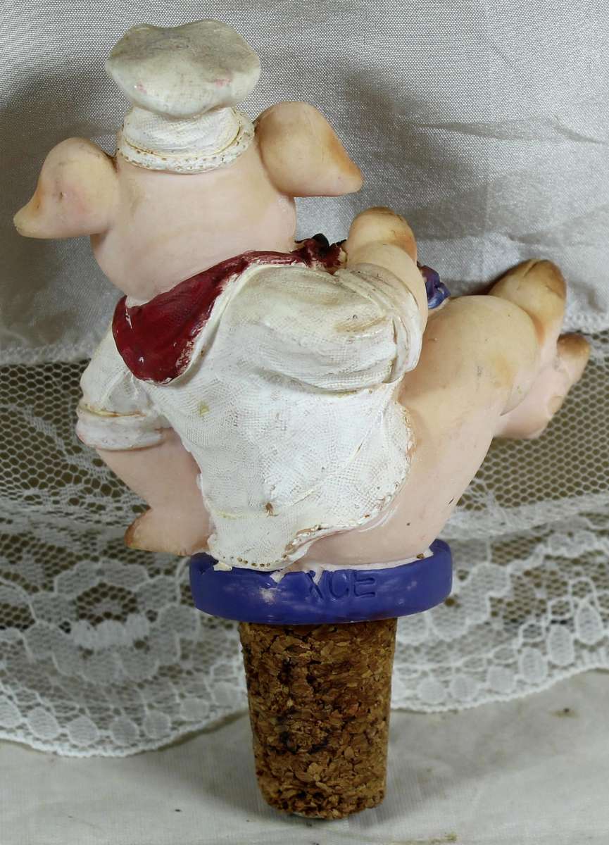 Pig wine cork