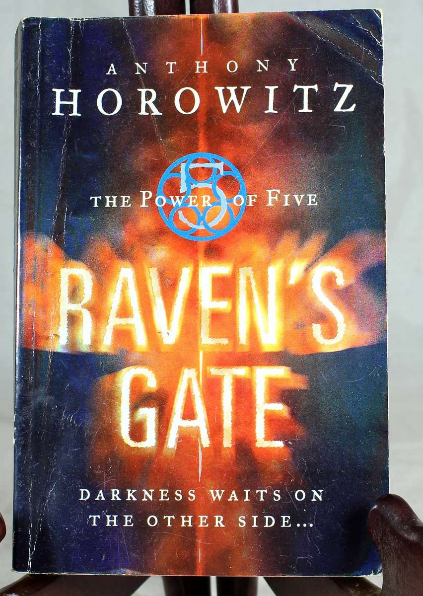 Anthony Horowitz - Ravensgate