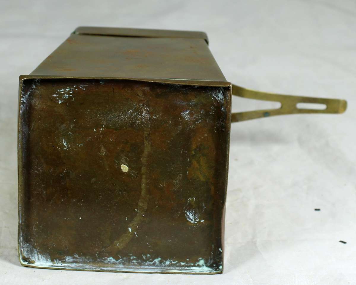 Brass tea leaf container