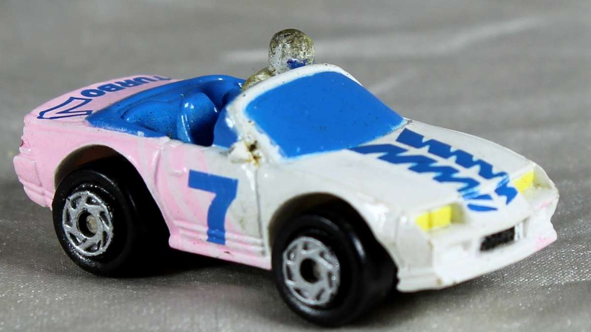 Micro Machines - Galoob - Pontiac - Turbo 7 with man