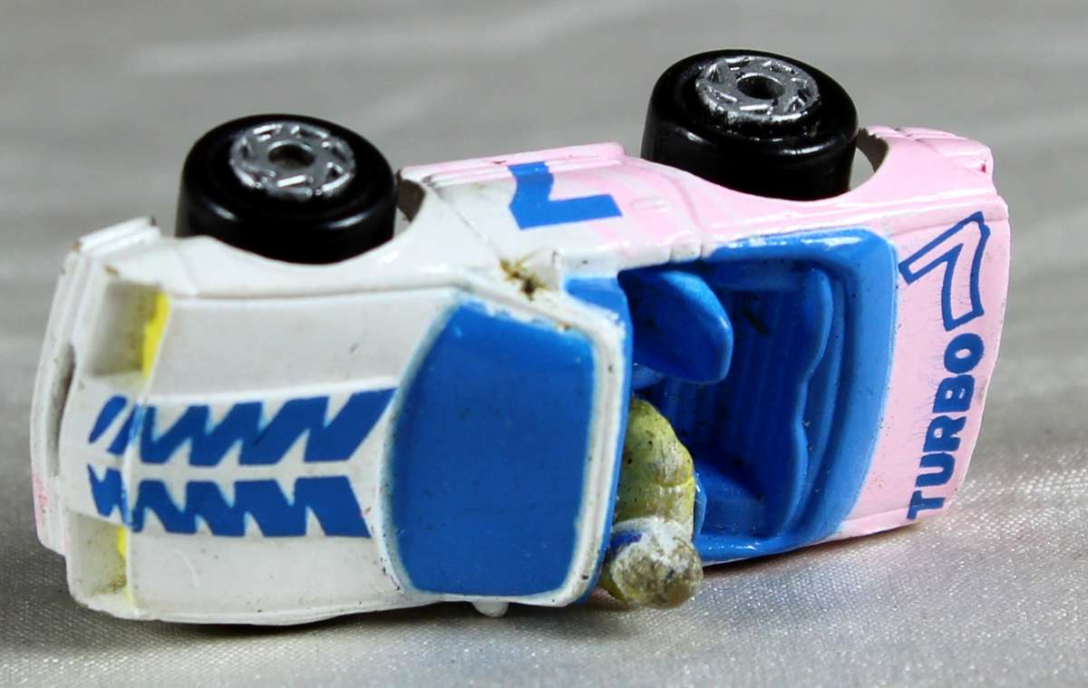 Micro Machines - Galoob - Pontiac - Turbo 7 with man