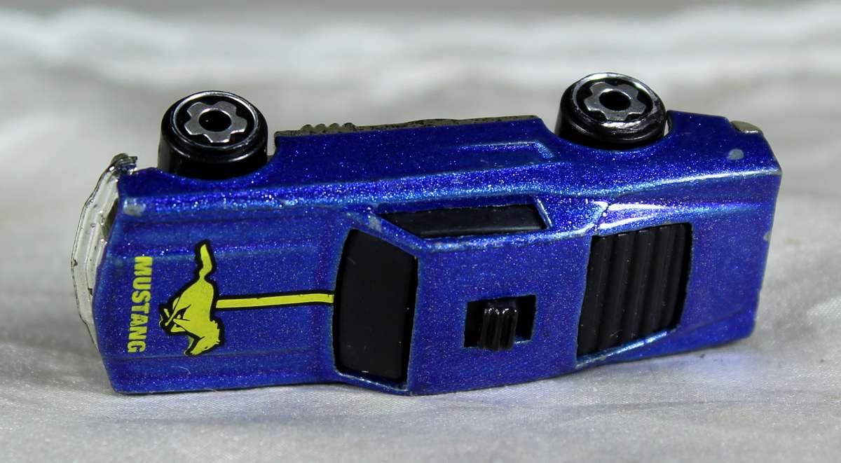 Hotwheels - Ford Mustang -  Mini light micro racer