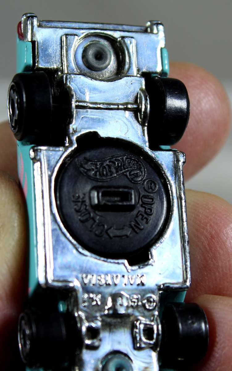 Hotwheels - Chev Bel-Air -  Mini light micro racer