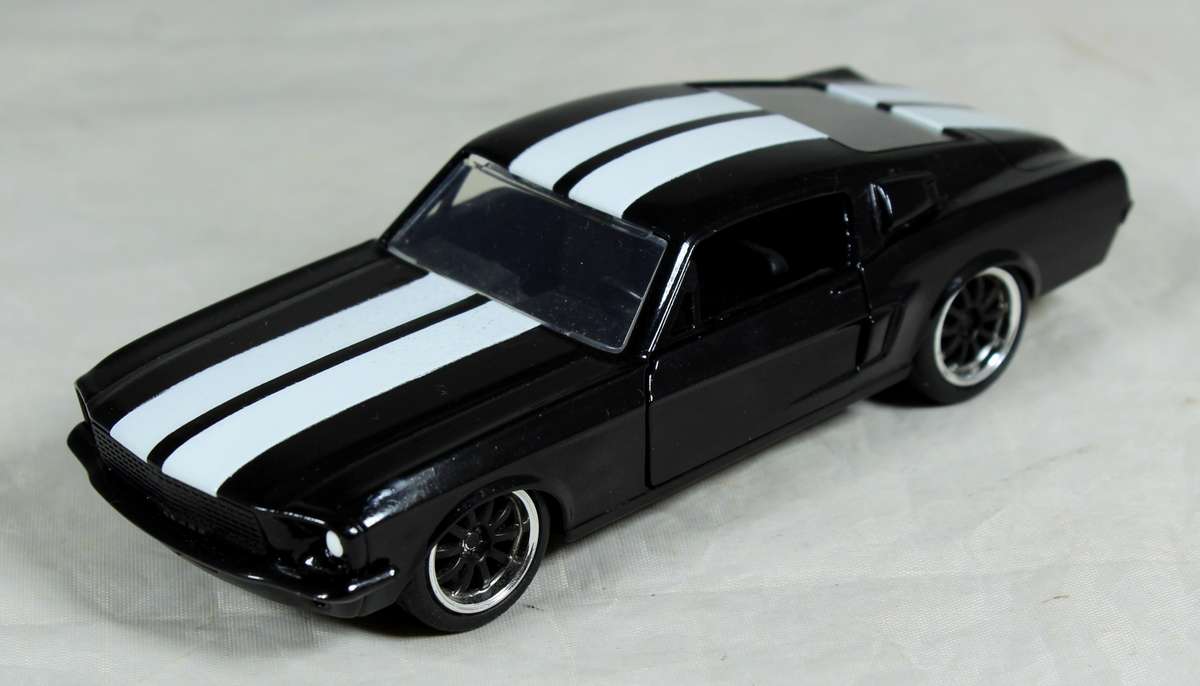 Jada - 1967 Ford Mustang