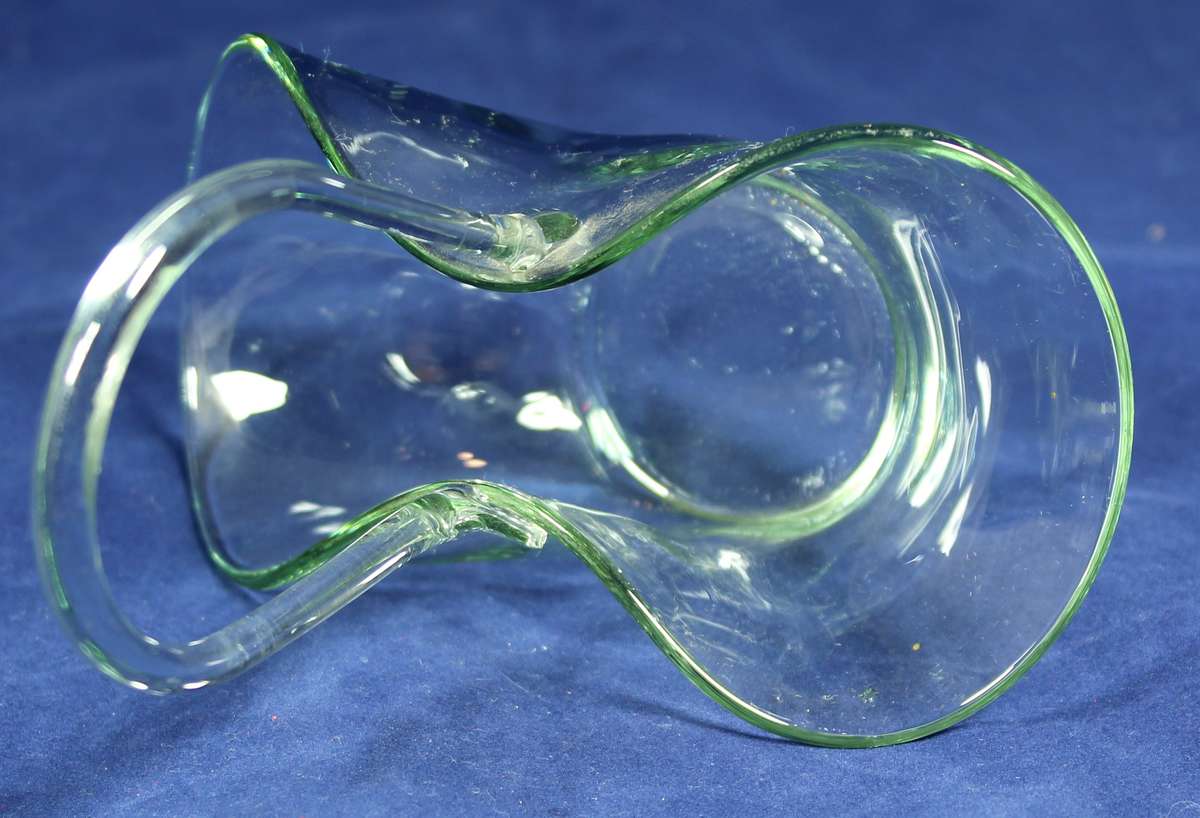 Small glass basket