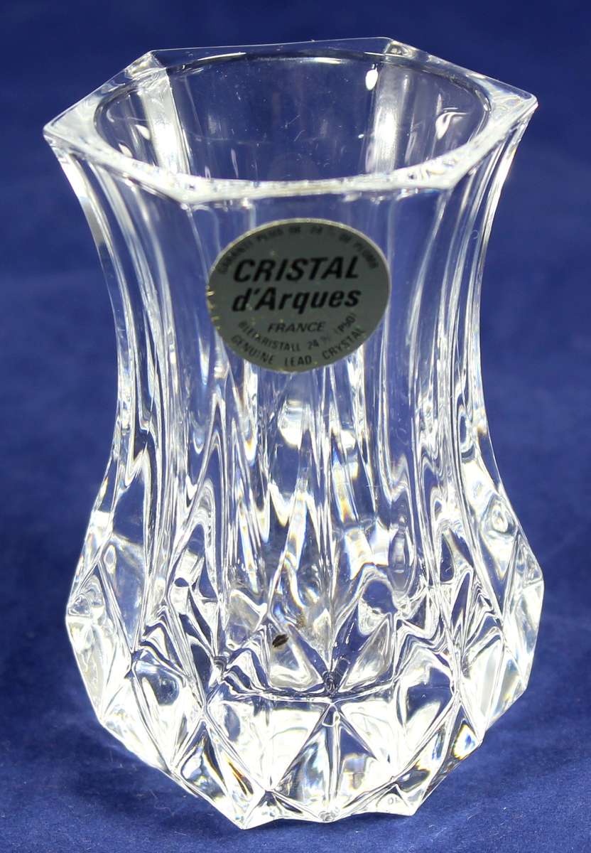 Small crystal d'Argues glass vase