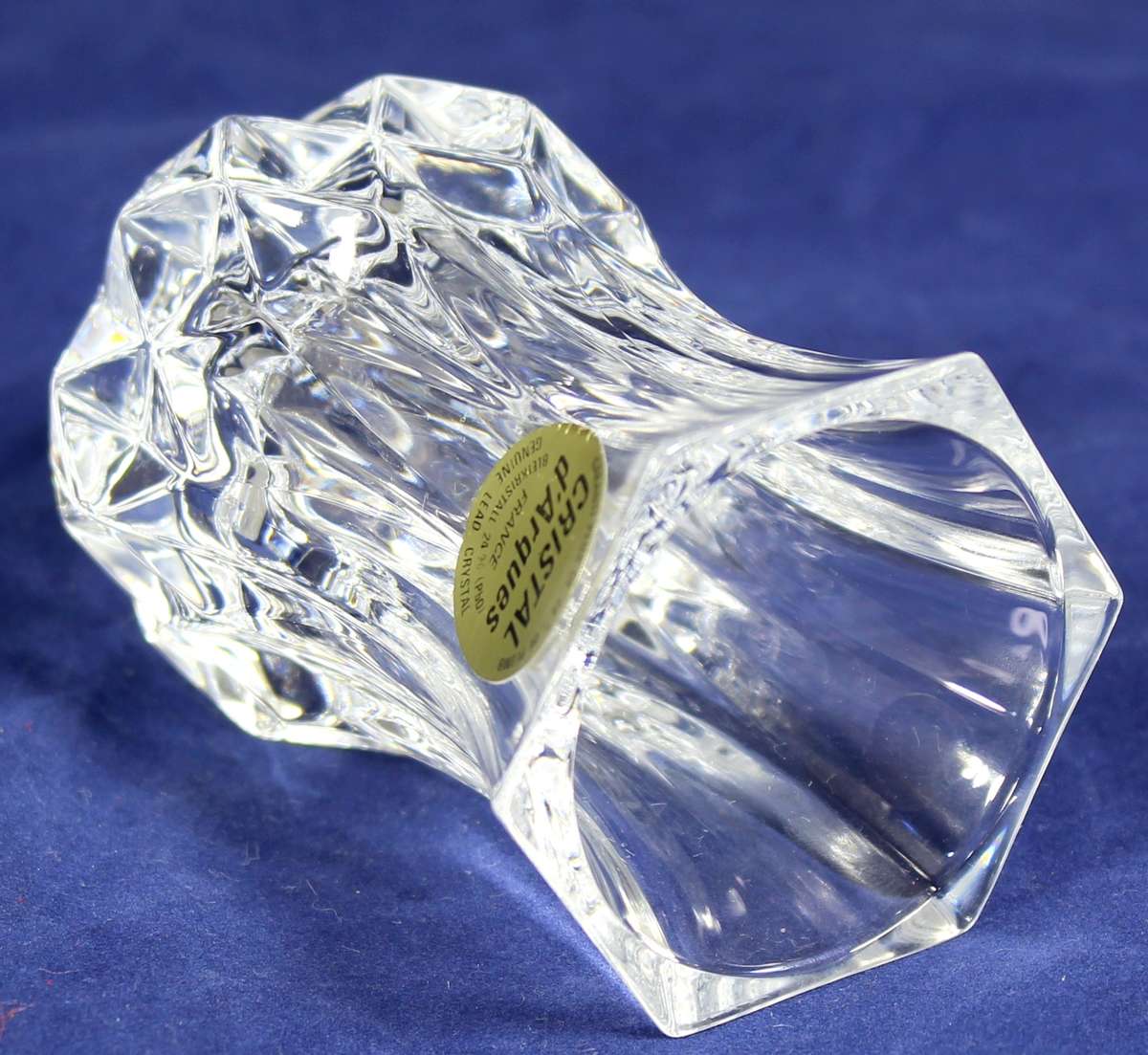 Small crystal d'Argues glass vase
