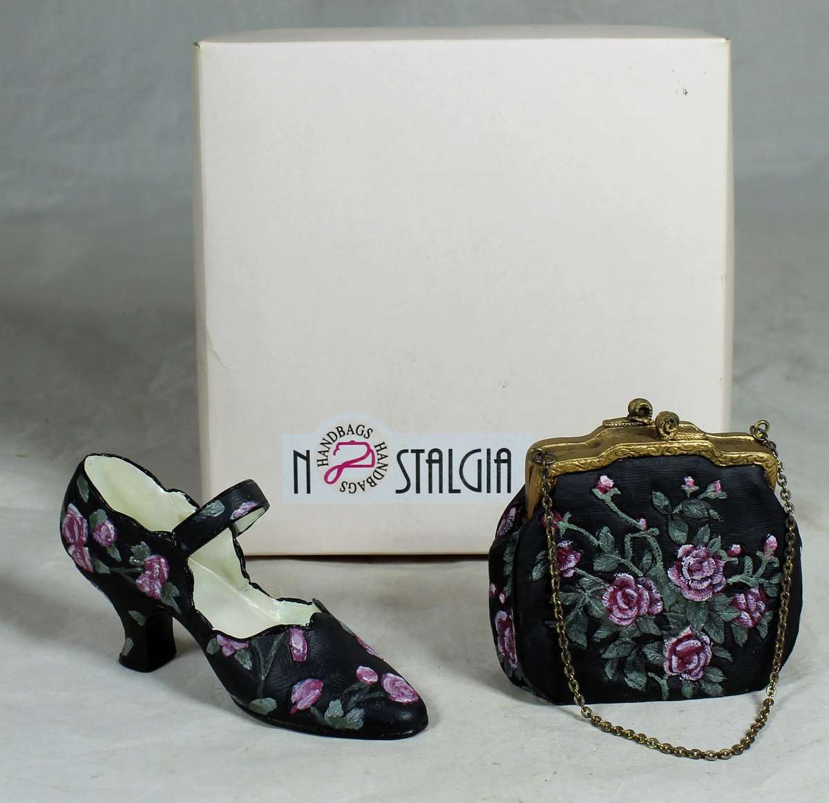 Nostalgia mini handbag & shoe - black with roses