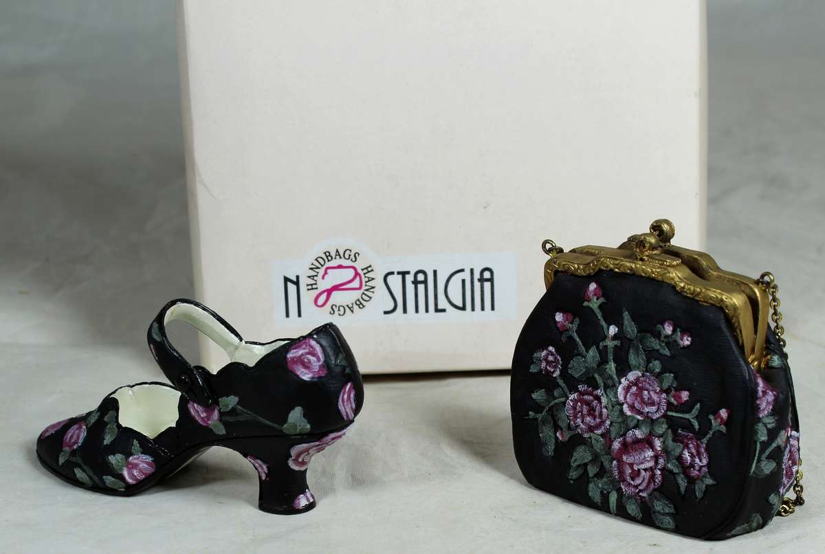 Nostalgia mini handbag & shoe - black with roses