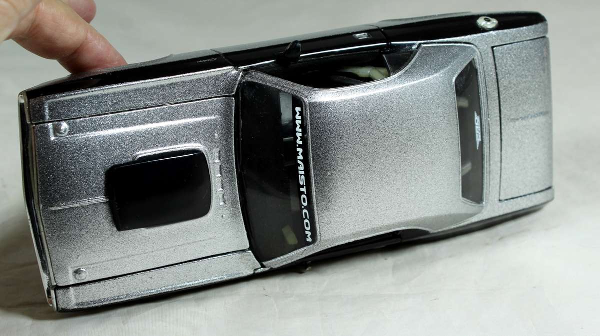 Maisto - 1970 Dodge Challenger