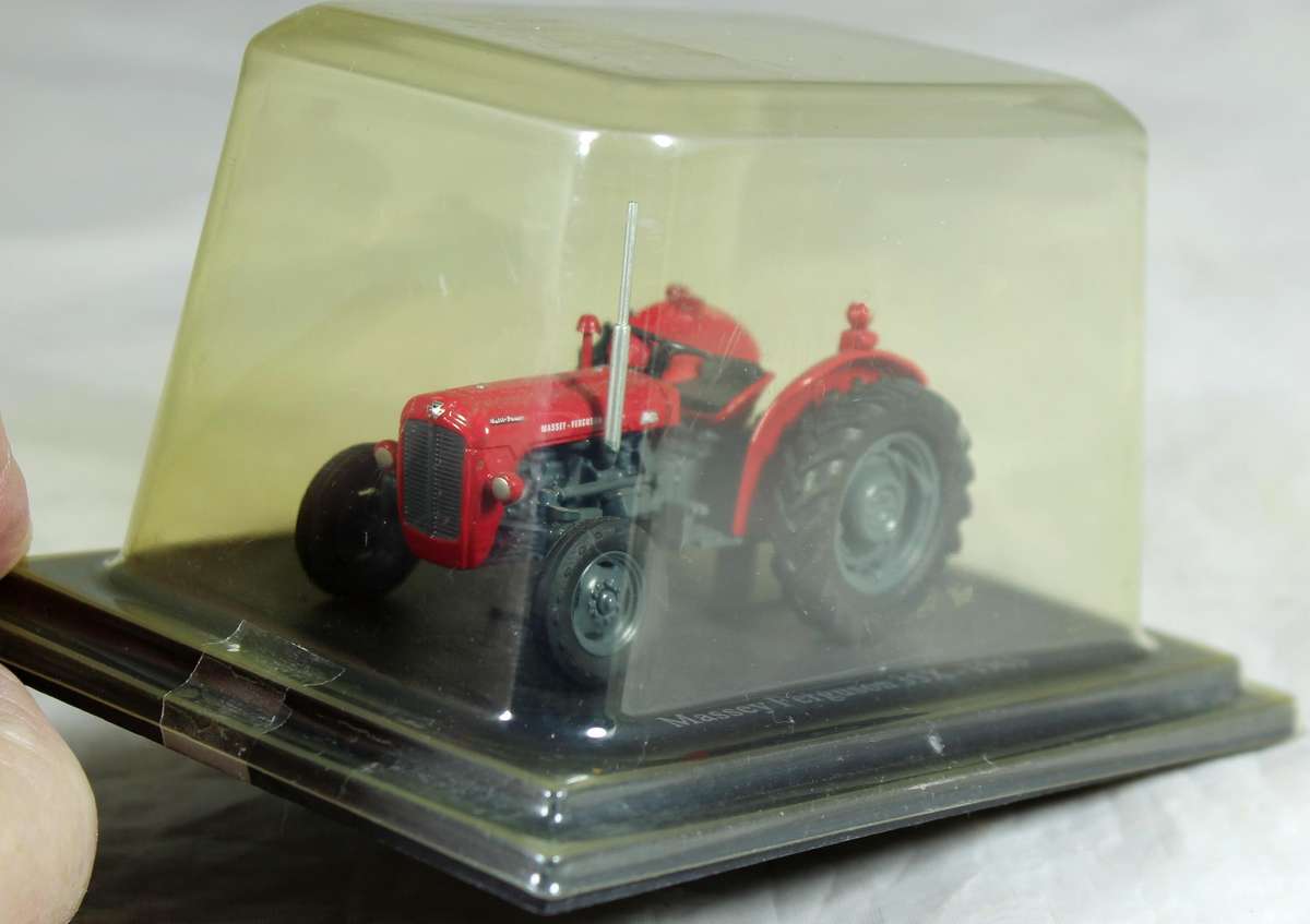 Model Tractor - Massey Ferguson 35X - 1963
