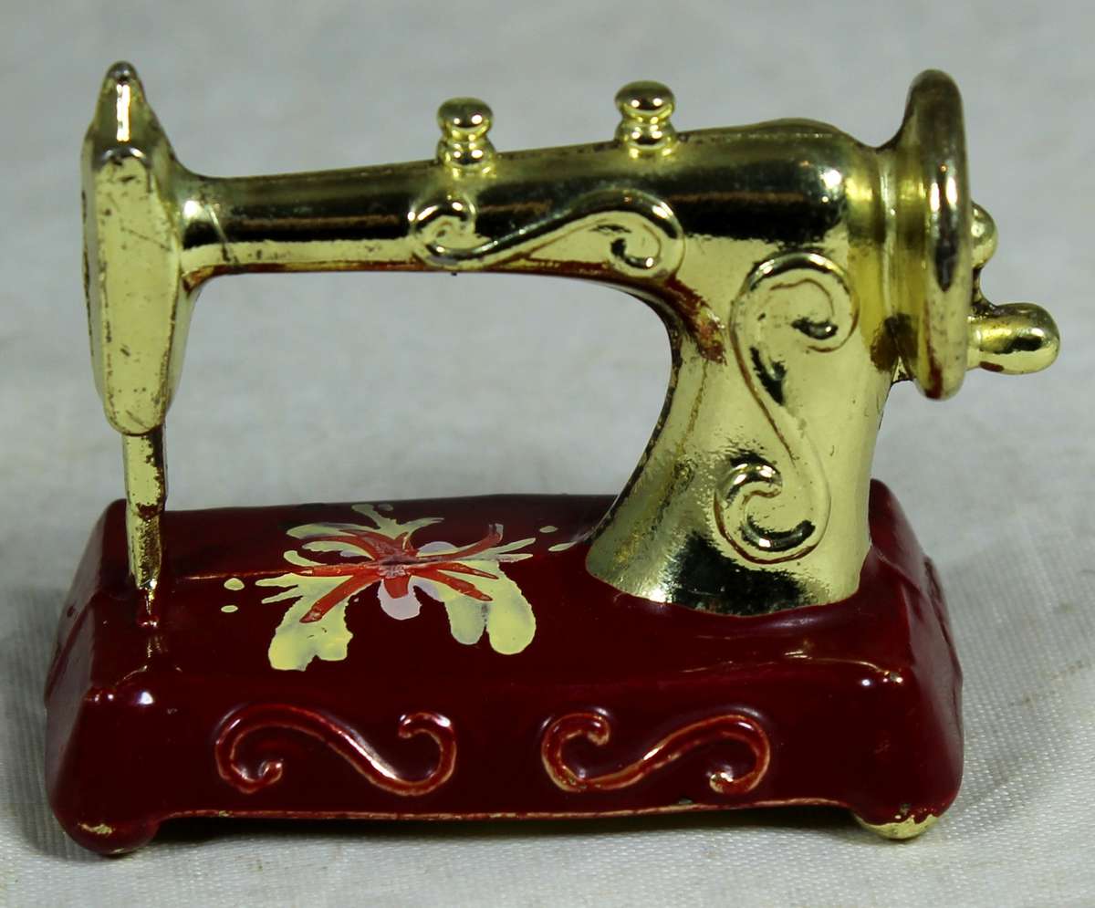 Miniature brass sewing machine with brown enamel - Made in England
