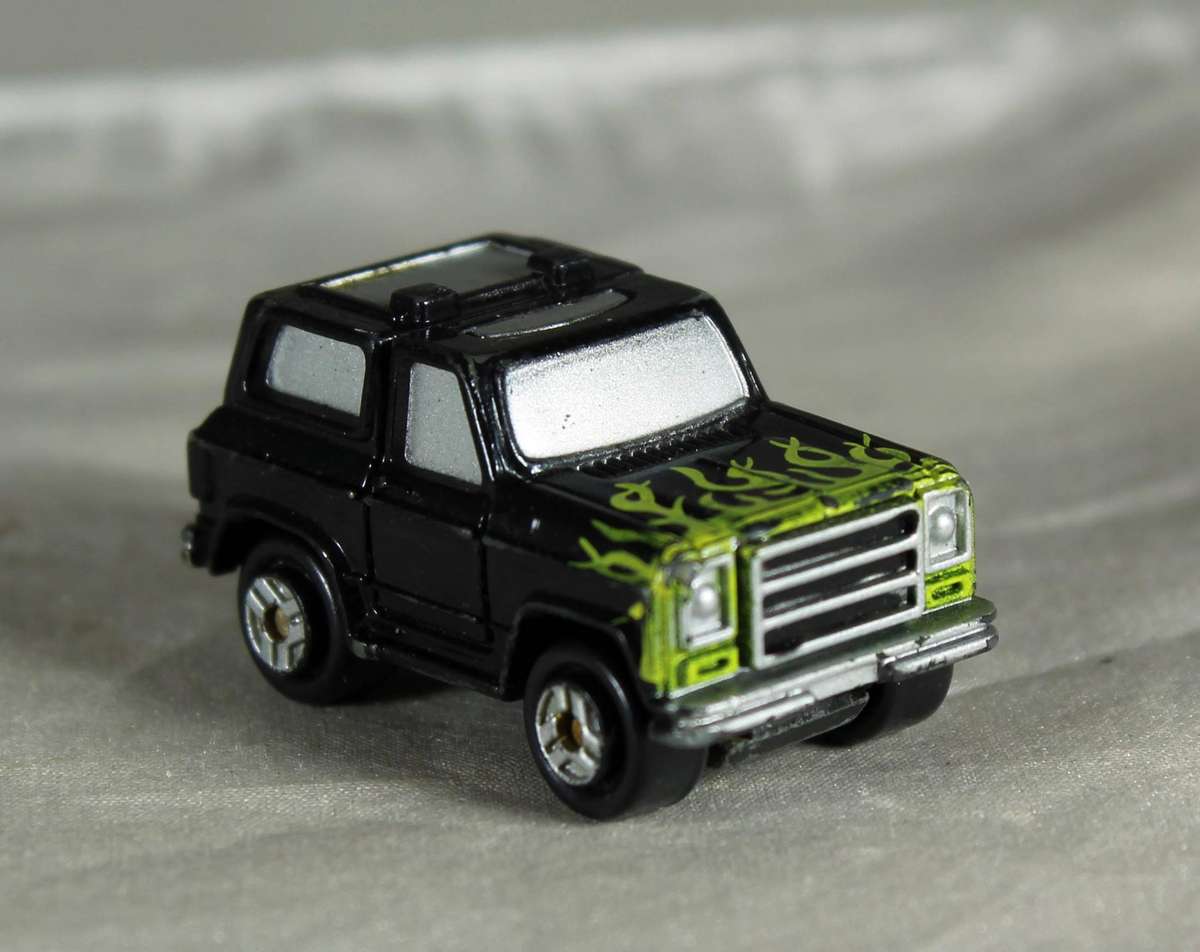 Micro Machines - Galoob - 57' Chevy Blazer (1986)