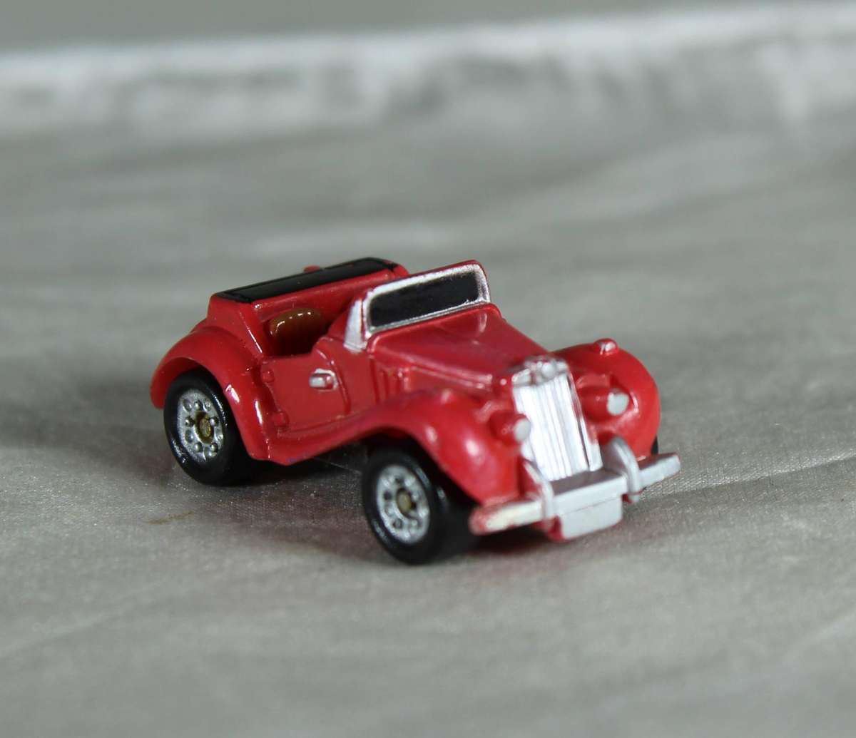 Micro Machines - Galoob (1986) - MG TF convertible