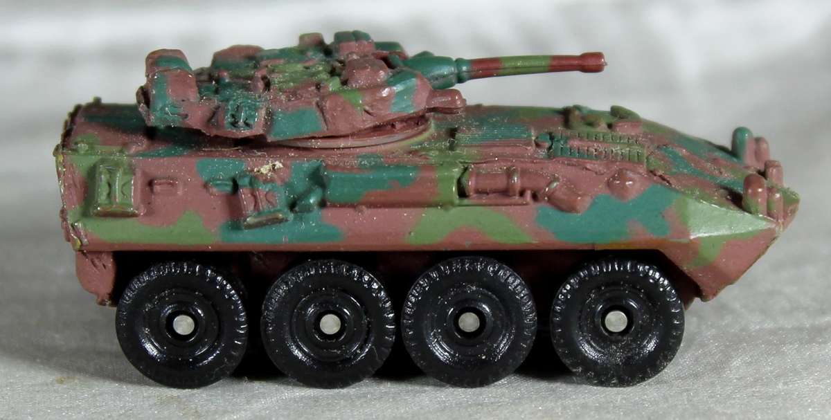 Micro Machines - LGT - LAV-25 Amphibious (1999)