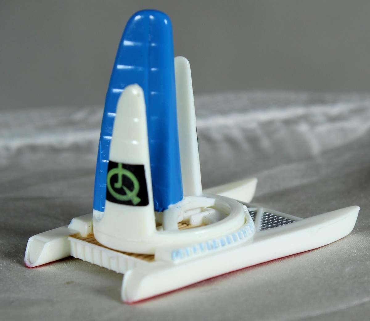 Micro Machines - LGT - Trimaran (1996) The Quester
