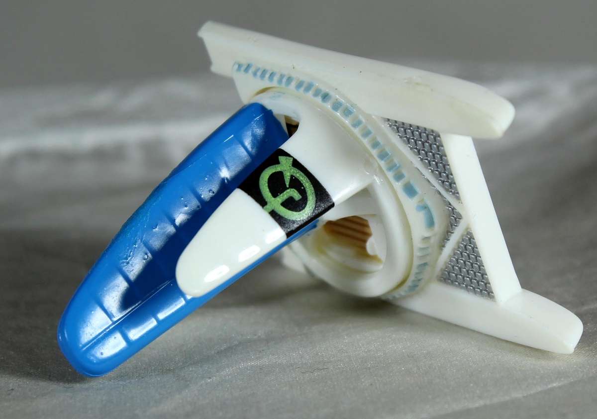 Micro Machines - LGT - Trimaran (1996) The Quester