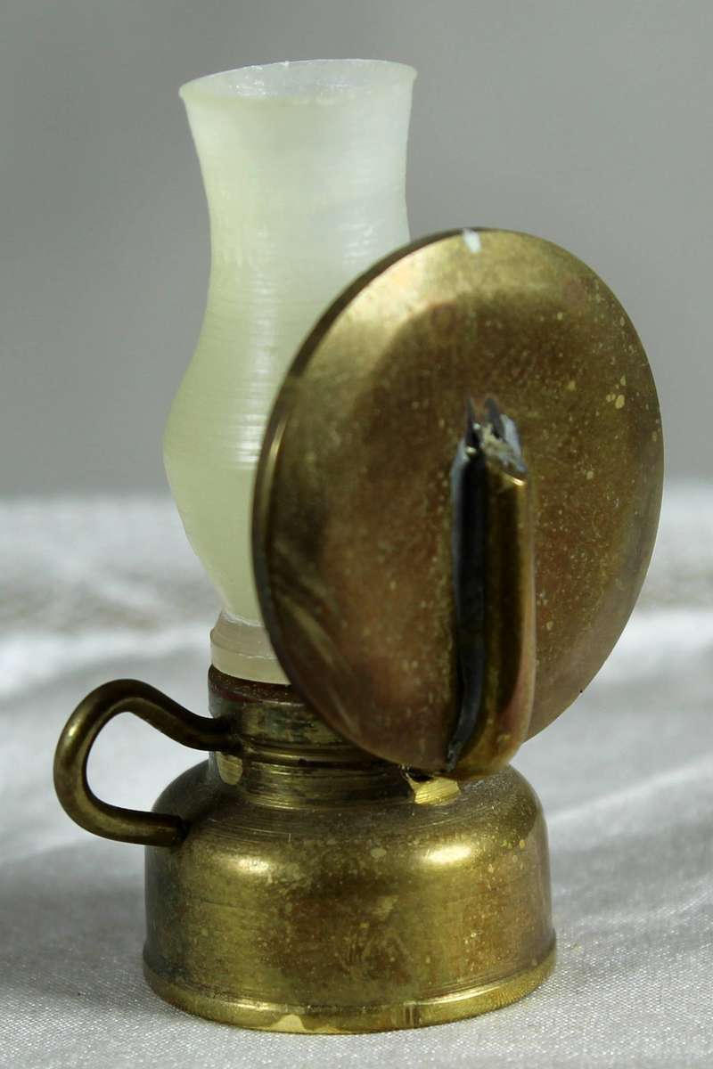Miniature brass lamp with reflector