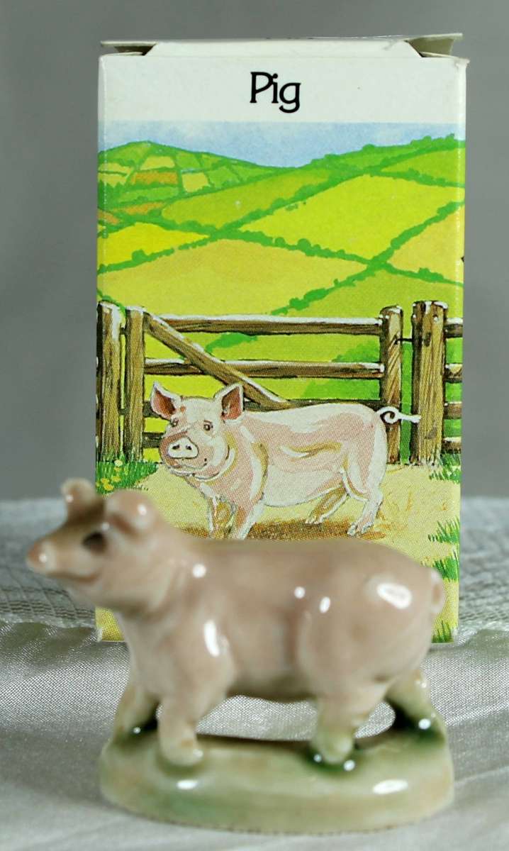 Wade Whimsie - Pig in original box