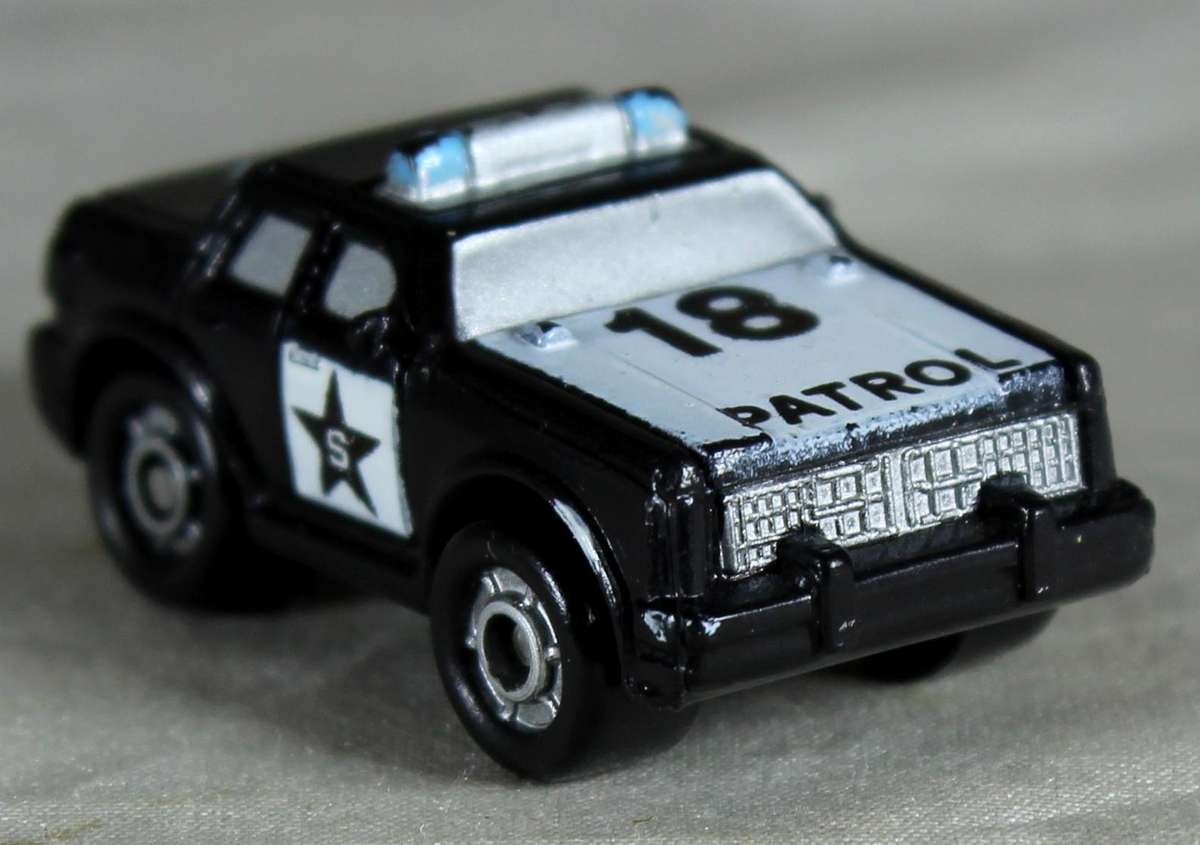 Micro Machines - Deles - Micro Action Magnifiers Police car