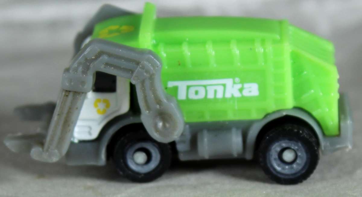 Micro Machines - Tonka - Rubbish Truck