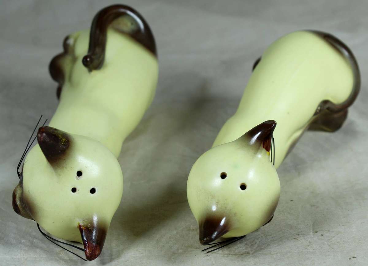 Salt & pepper set - tall ceramic cats